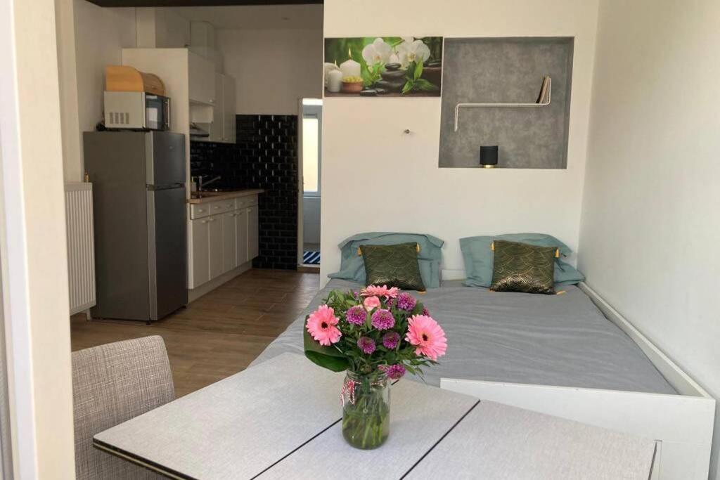 Appartamento Magnifique Au 2ème étage, à Proximité De La Gare Du Midi! *